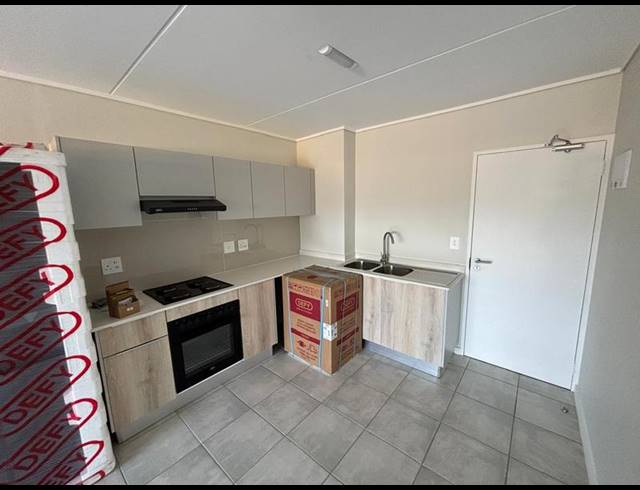 2 BEDROOM PROPERTY TO RENT IN MOOIKLOOF